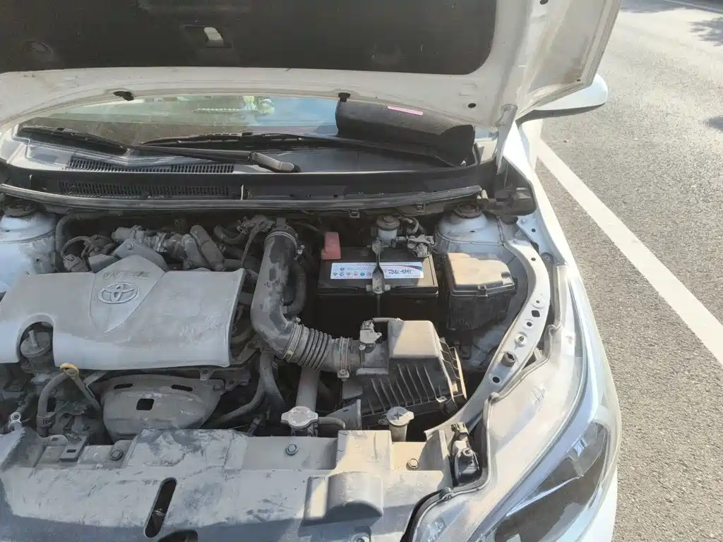 Toyota Yaris L — миниатюра 21