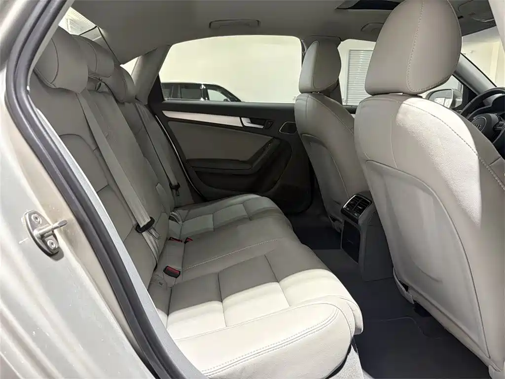Audi A4L — миниатюра 7