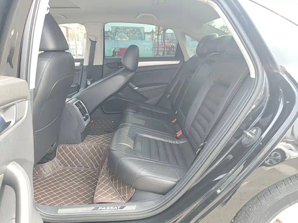 Volkswagen Passat — миниатюра 17