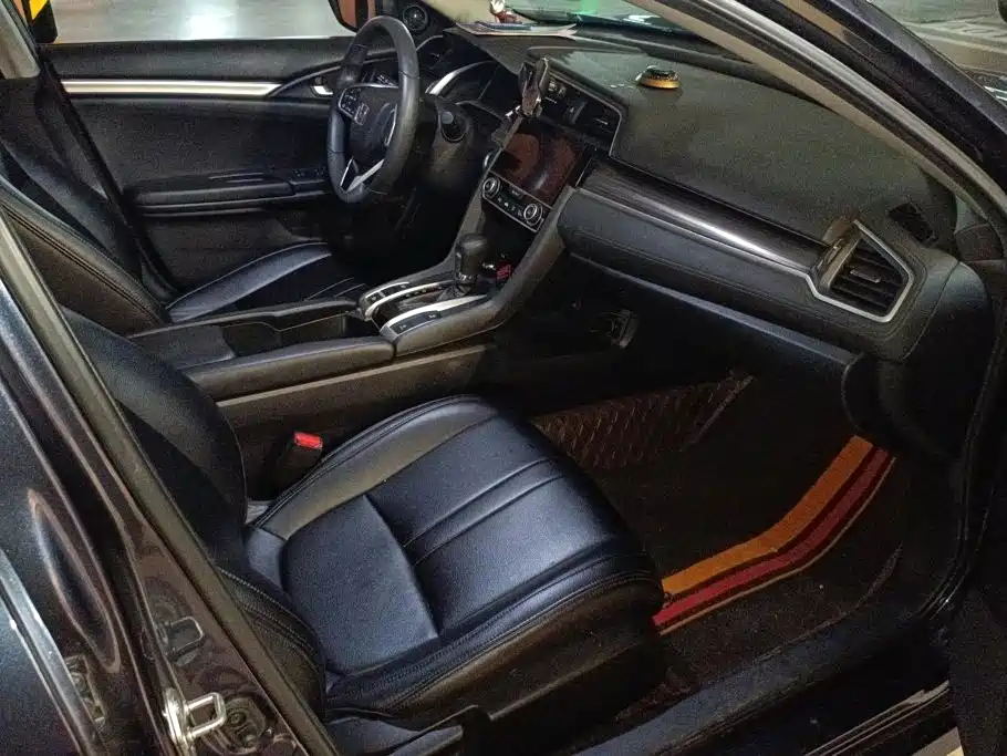 Honda Civic — миниатюра 8