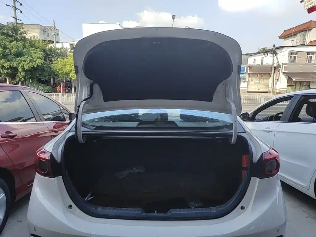 Mazda 3 Axela — миниатюра 19