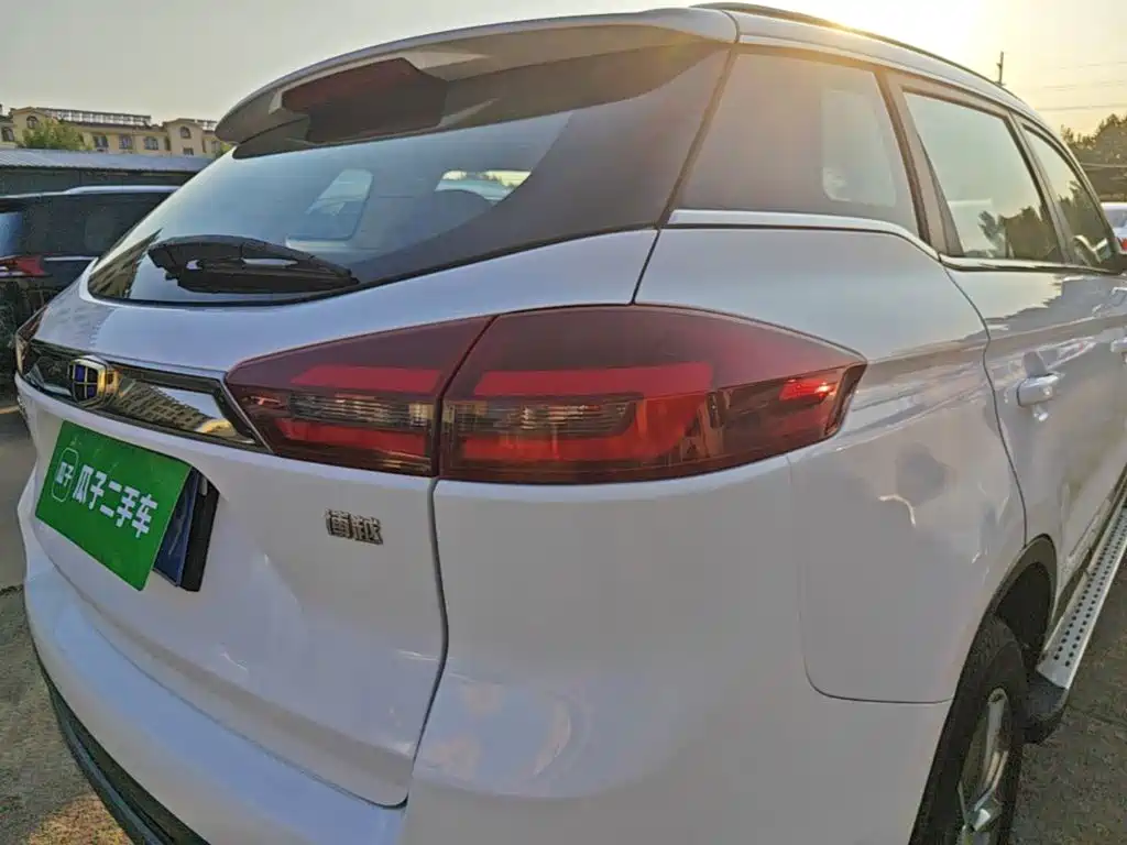Geely Boyue — миниатюра 8