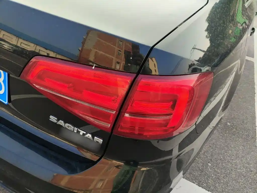 Volkswagen Sagitar — миниатюра 8