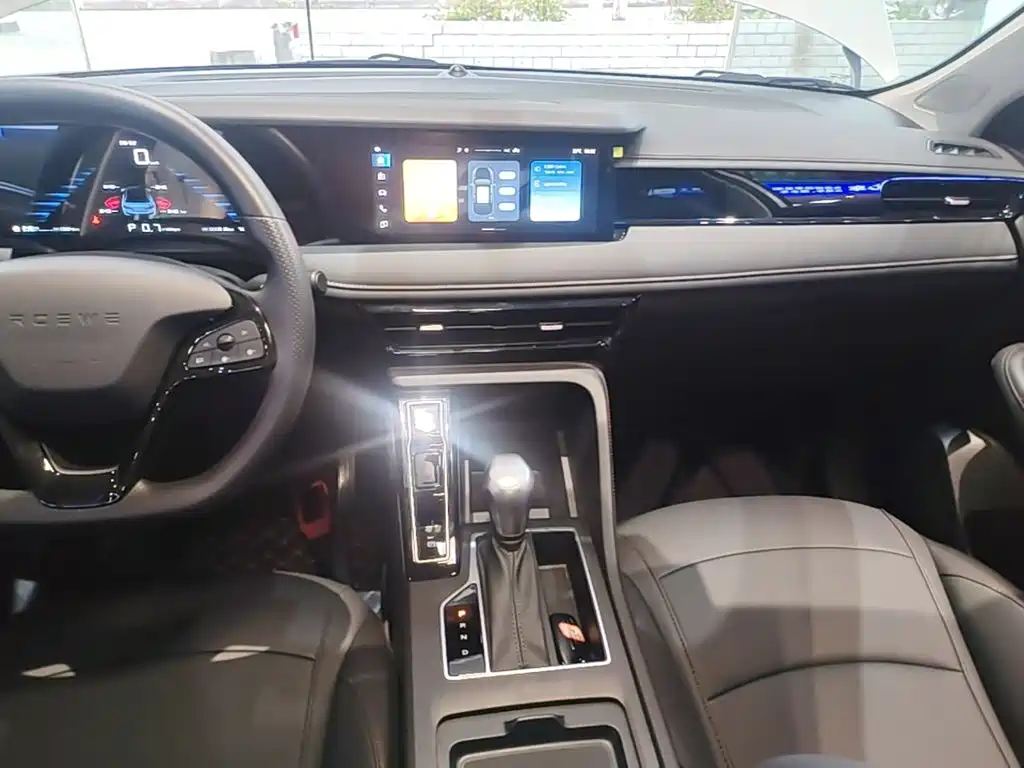 Roewe i5 — миниатюра 13