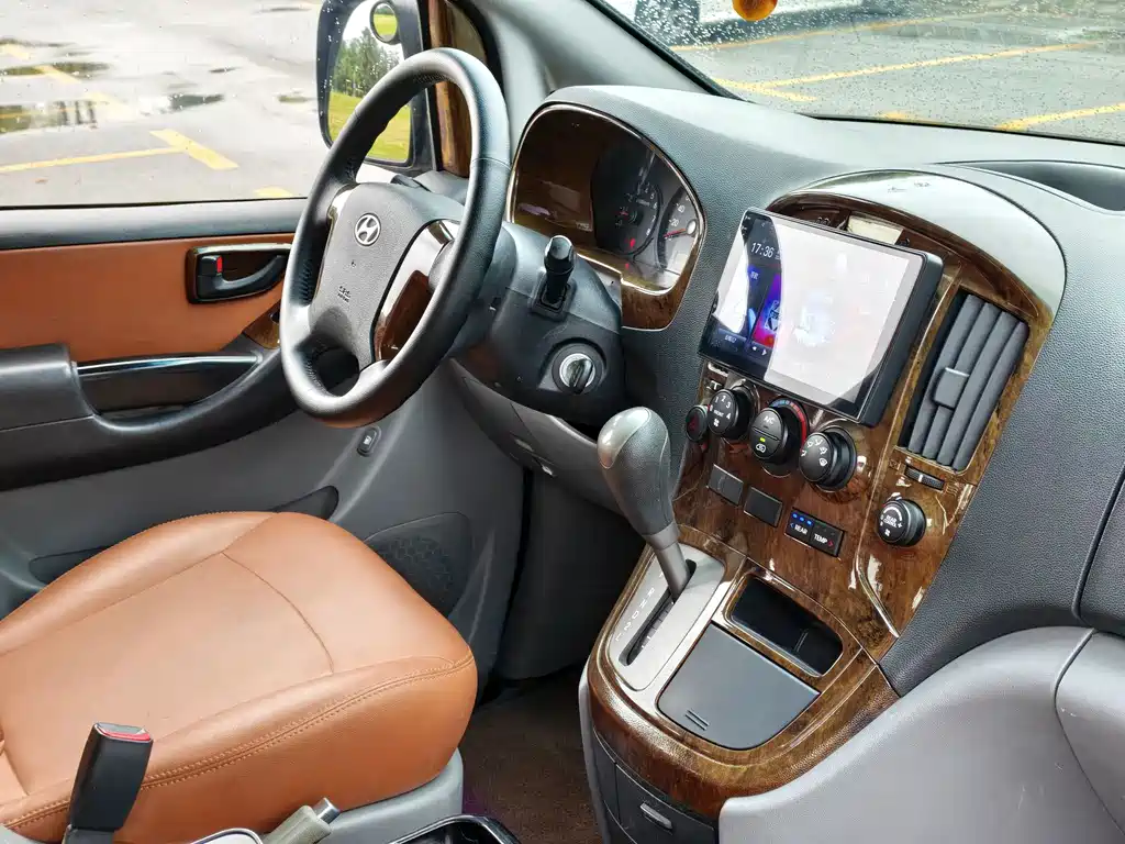 Hyundai H-1 — миниатюра 15