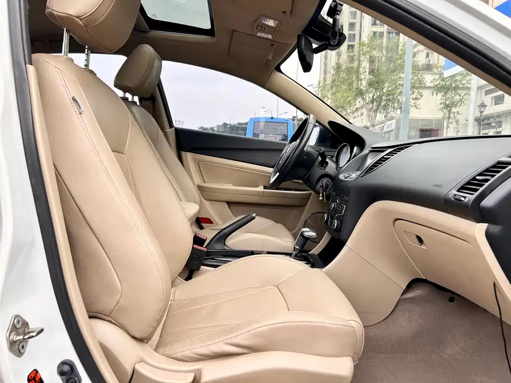 Bestune B50 — миниатюра 10