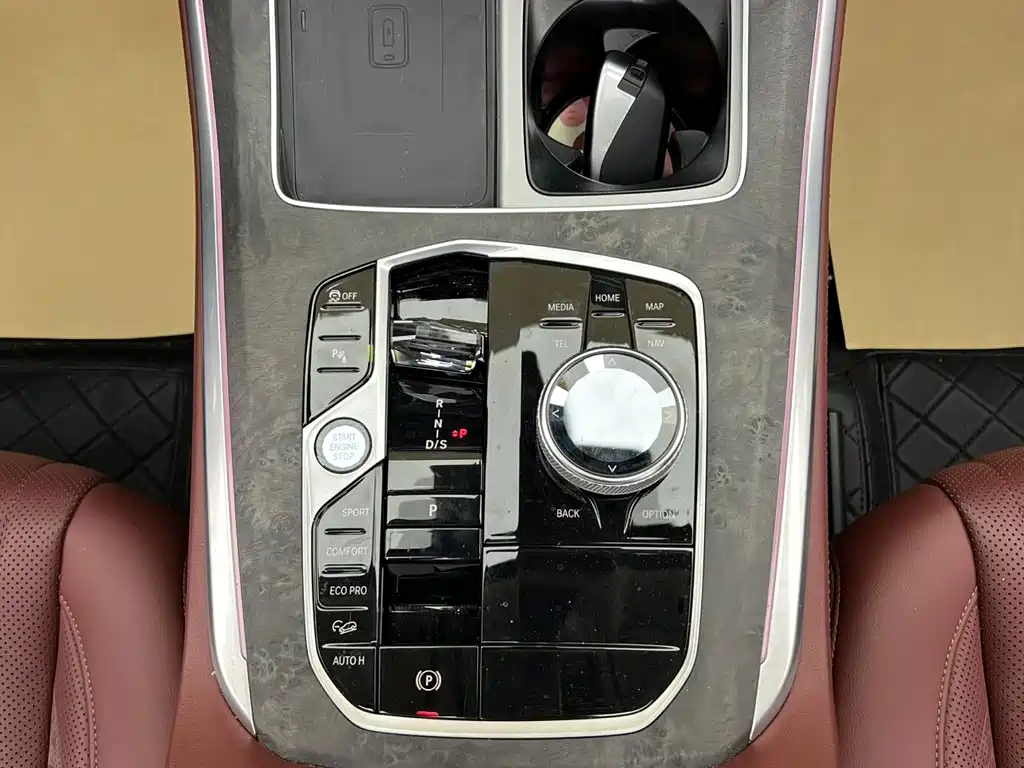 BMW X5 — миниатюра 24