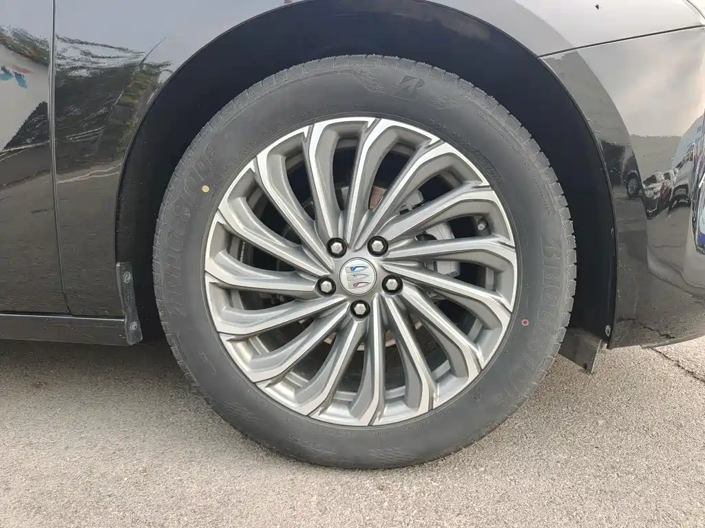 Buick LaCrosse — миниатюра 16