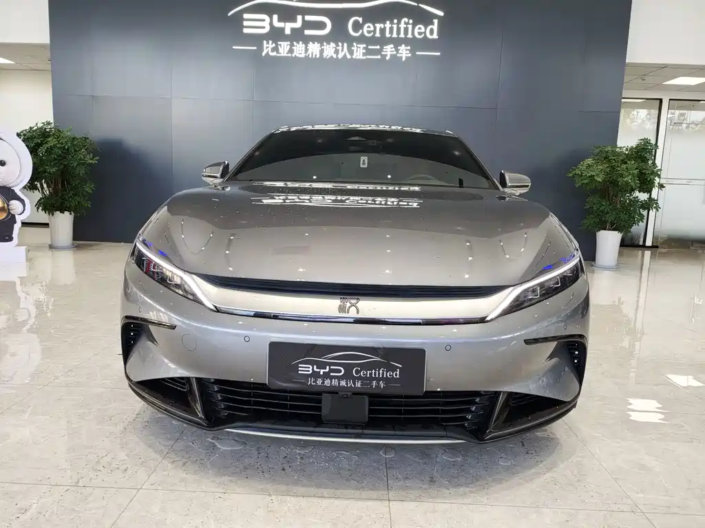 BYD Han — миниатюра 2