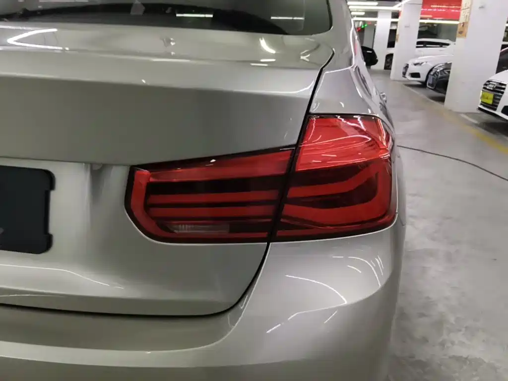 BMW 3 Series — миниатюра 8