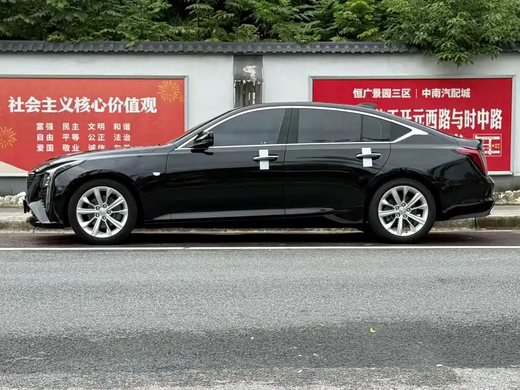 Cadillac CT5 — миниатюра 3