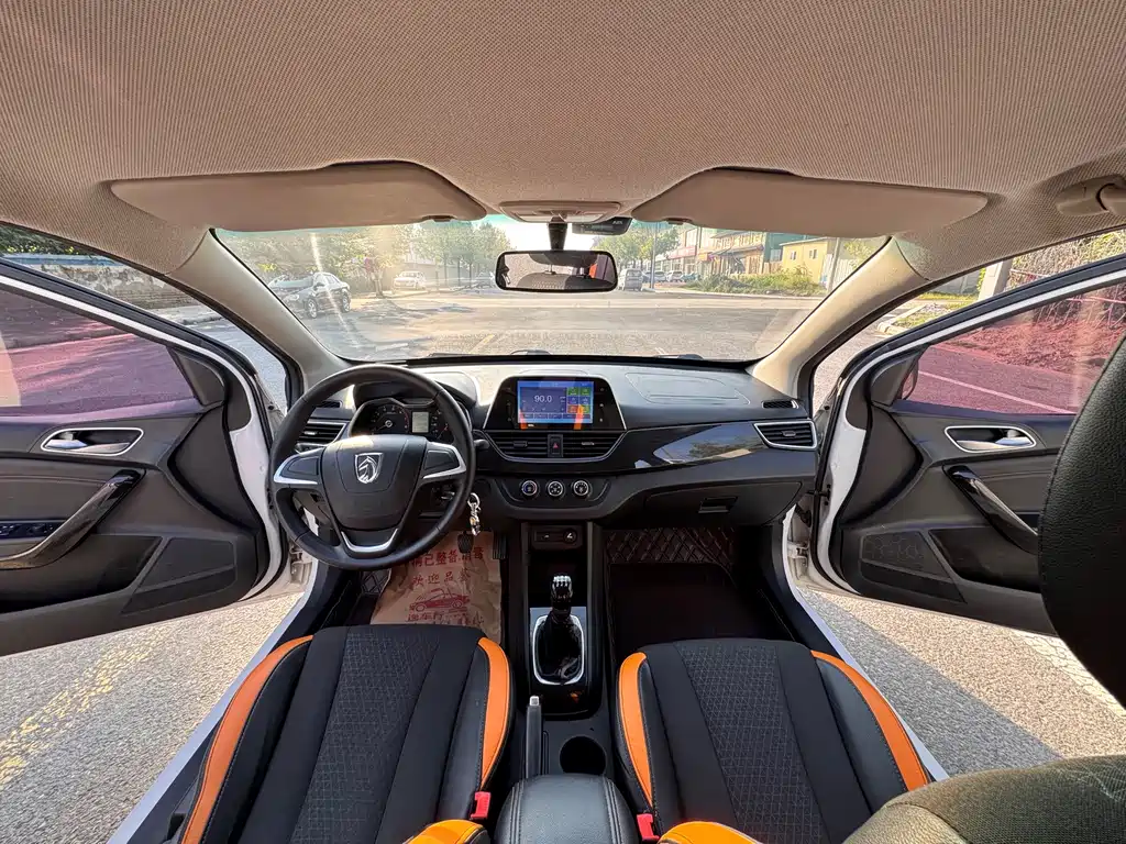 Baojun 310 — миниатюра 6