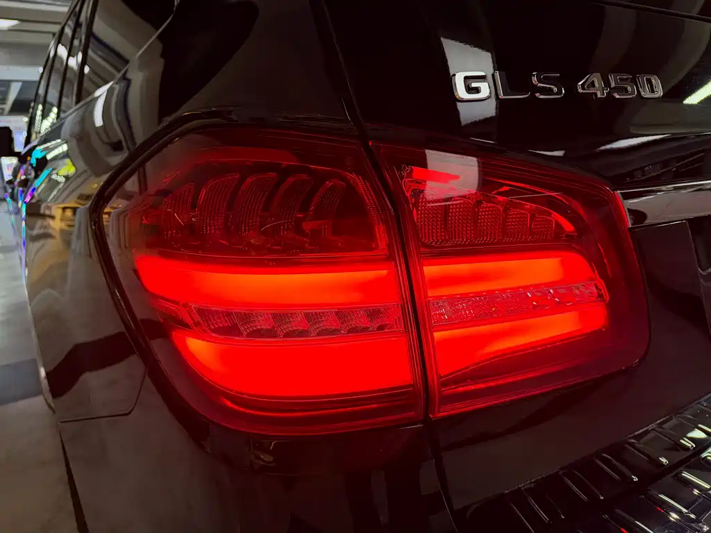 Mercedes-Benz GLS — миниатюра 15