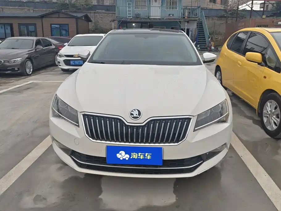 Skoda Superb — миниатюра 2