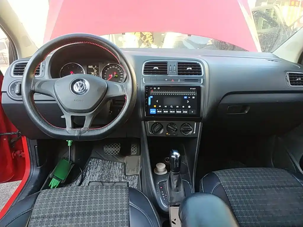 Volkswagen Polo — миниатюра 10