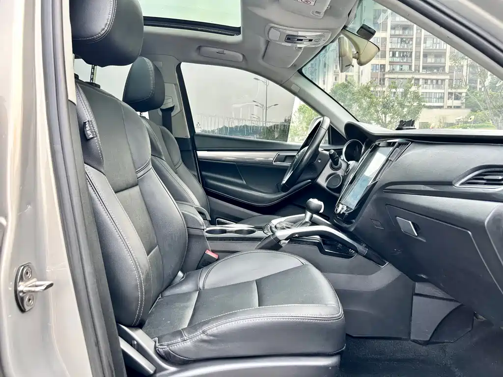 Zotye Zotye SR7 — миниатюра 8