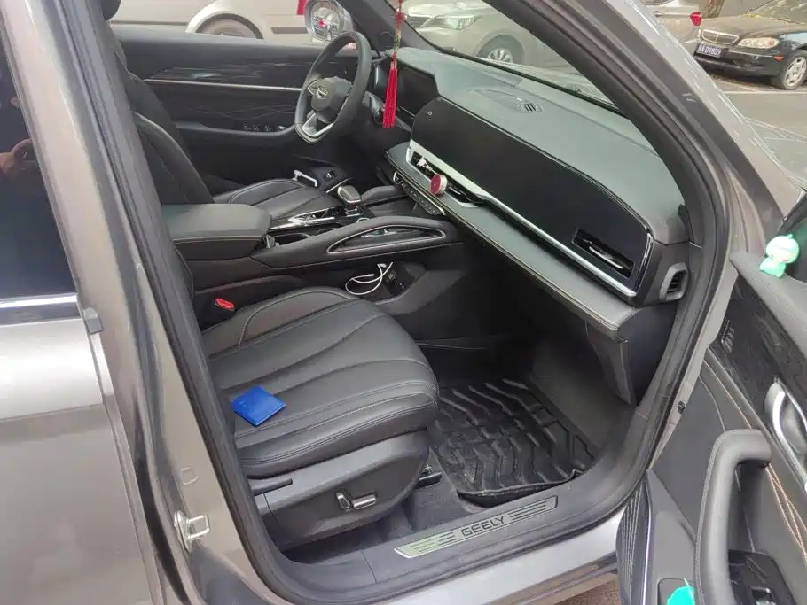 Geely Xingyue L — миниатюра 8