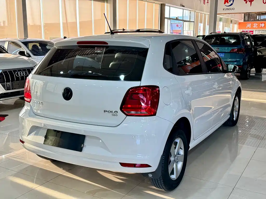 Volkswagen Polo — миниатюра 13