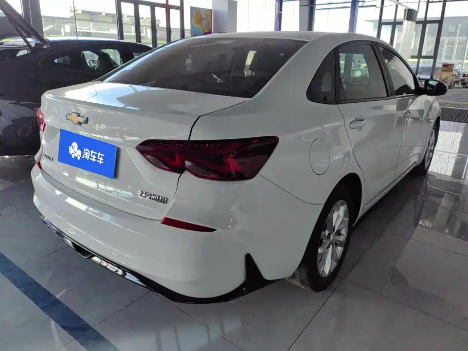 Chevrolet Monza — миниатюра 3