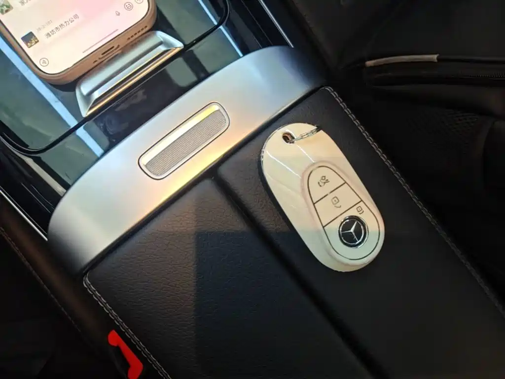 Mercedes-Benz C-Class — миниатюра 9