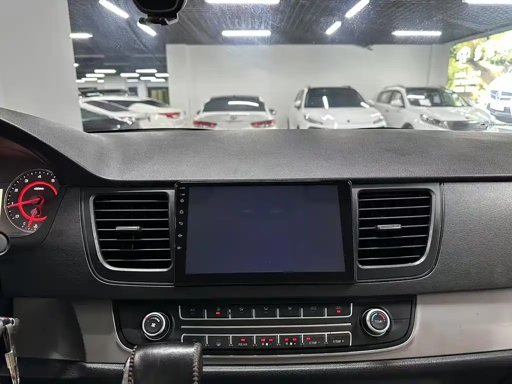 SAIC MAXUS CHASE G10