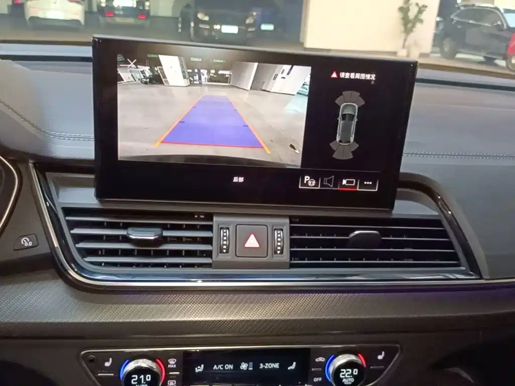 Audi Q5L — миниатюра 13