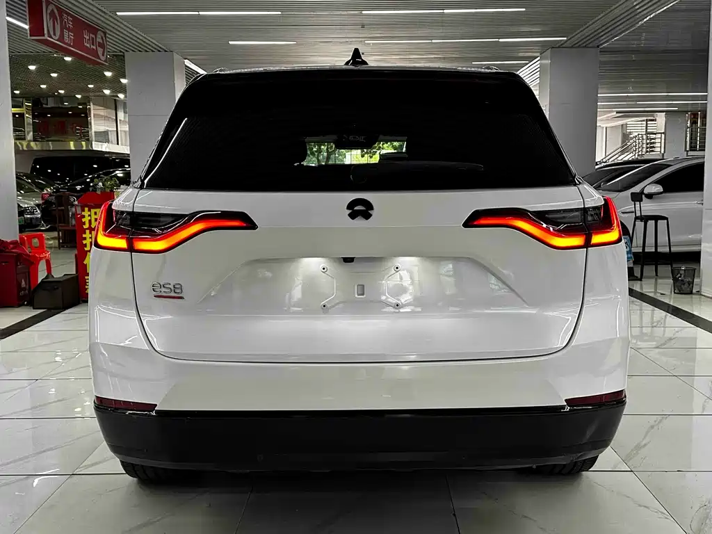 NIO ES8 — миниатюра 18