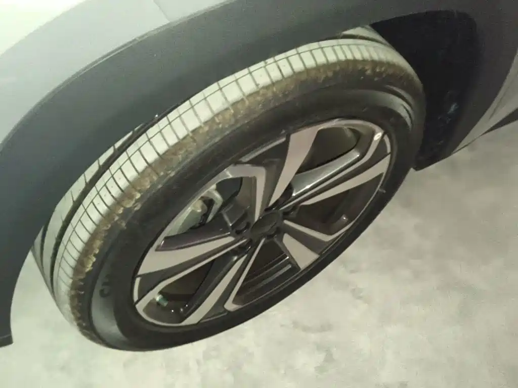 Geely Boyue L — миниатюра 23