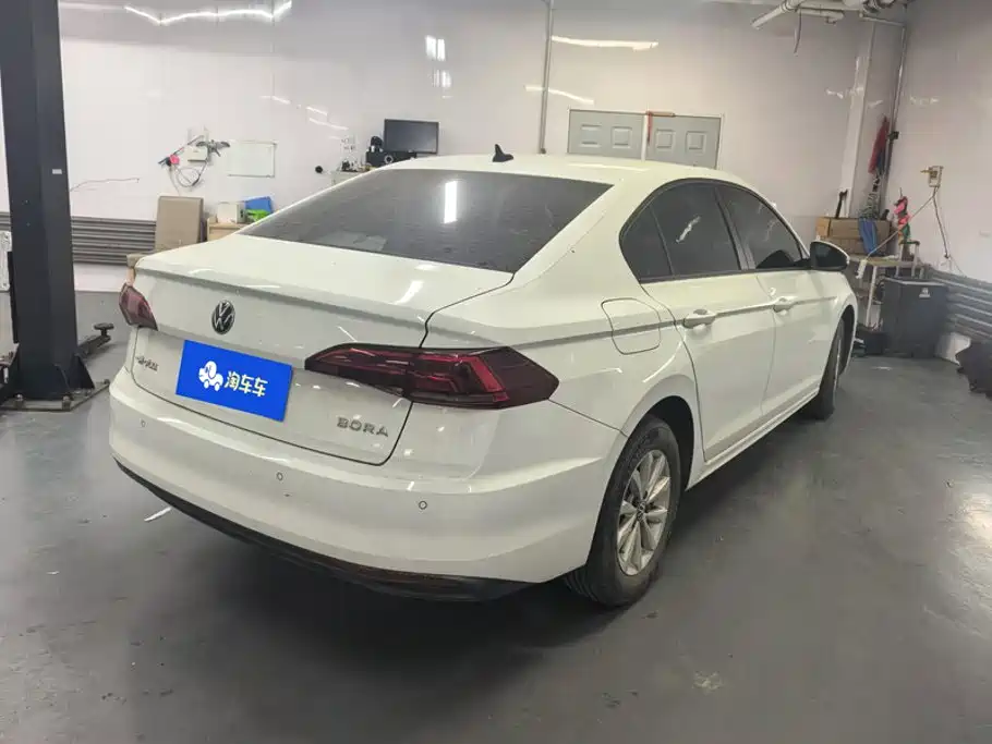 Volkswagen Bora — миниатюра 3