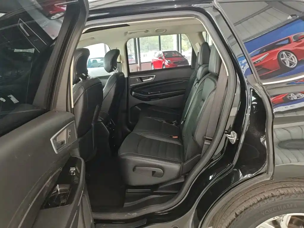 Ford Edge — миниатюра 17