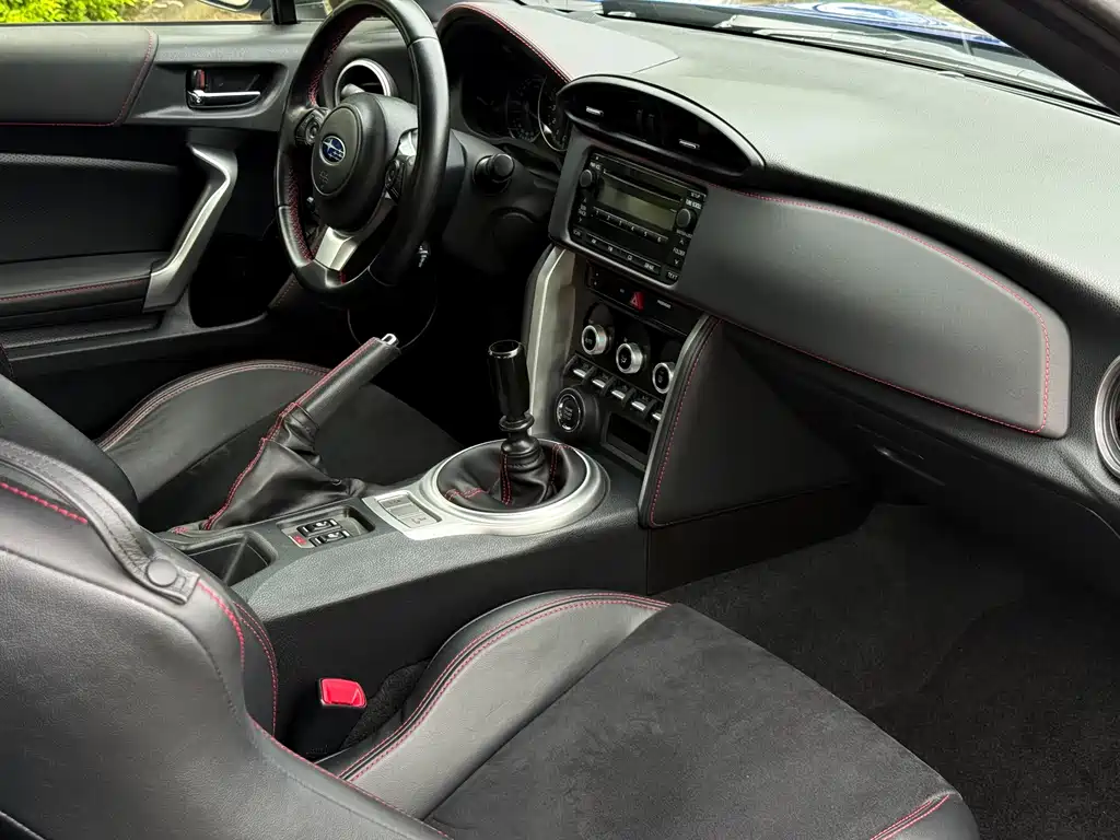 Subaru BRZ — миниатюра 8