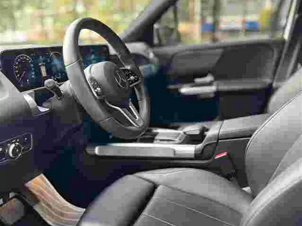 Mercedes-Benz GLB — миниатюра 7