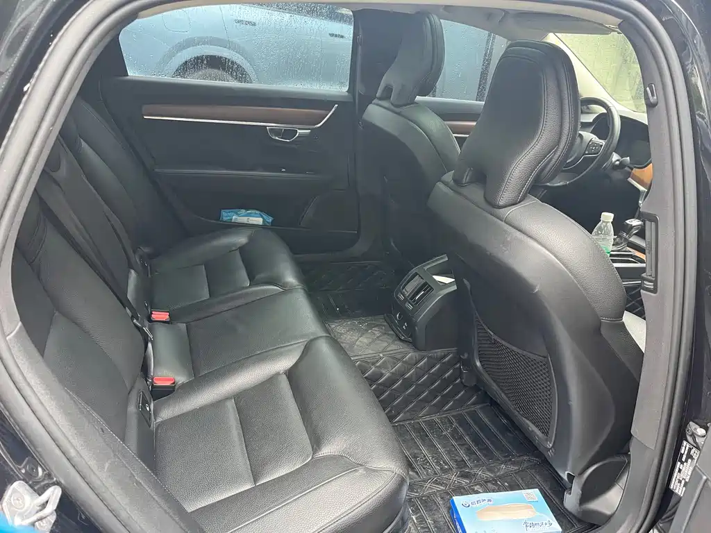 Volvo S90 — миниатюра 8