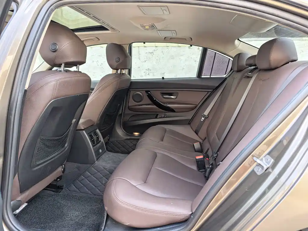 BMW 3 Series — миниатюра 7