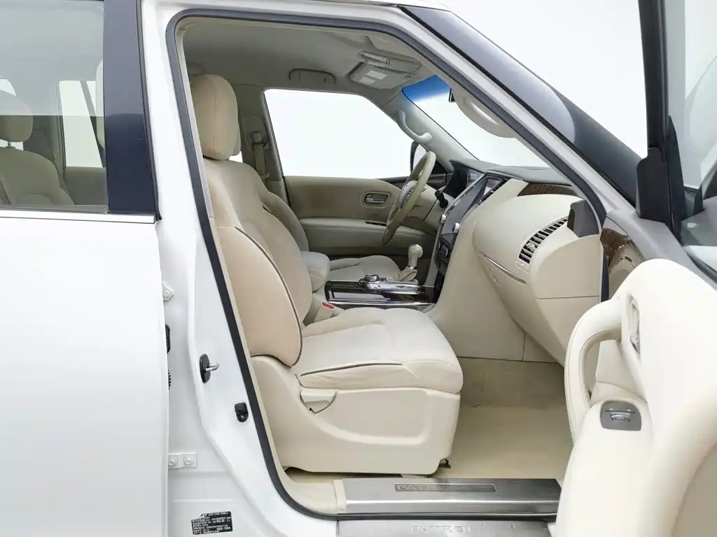 Nissan Patrol — миниатюра 23
