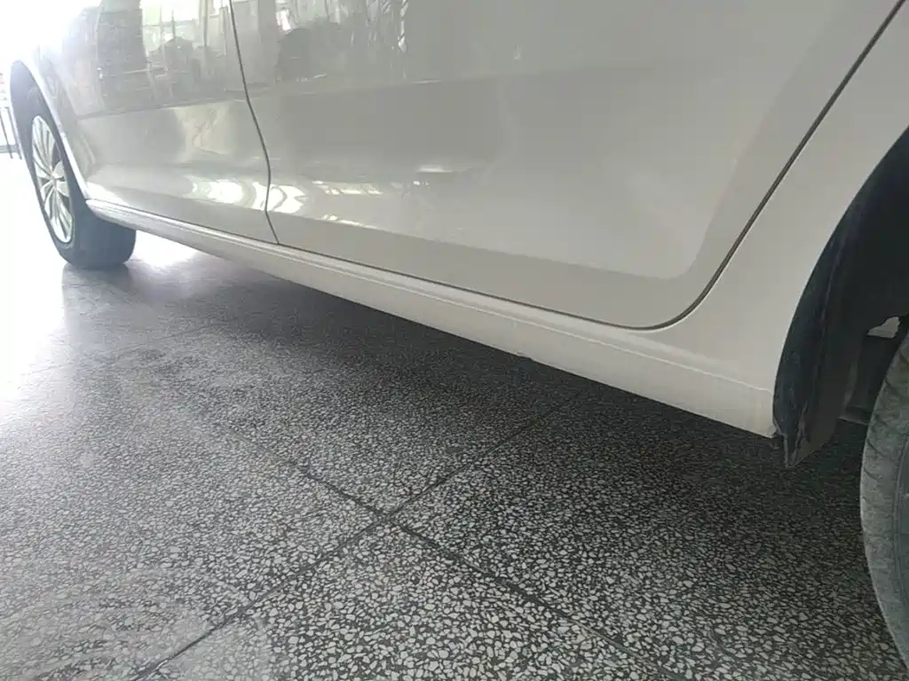 Volkswagen Santana — миниатюра 22