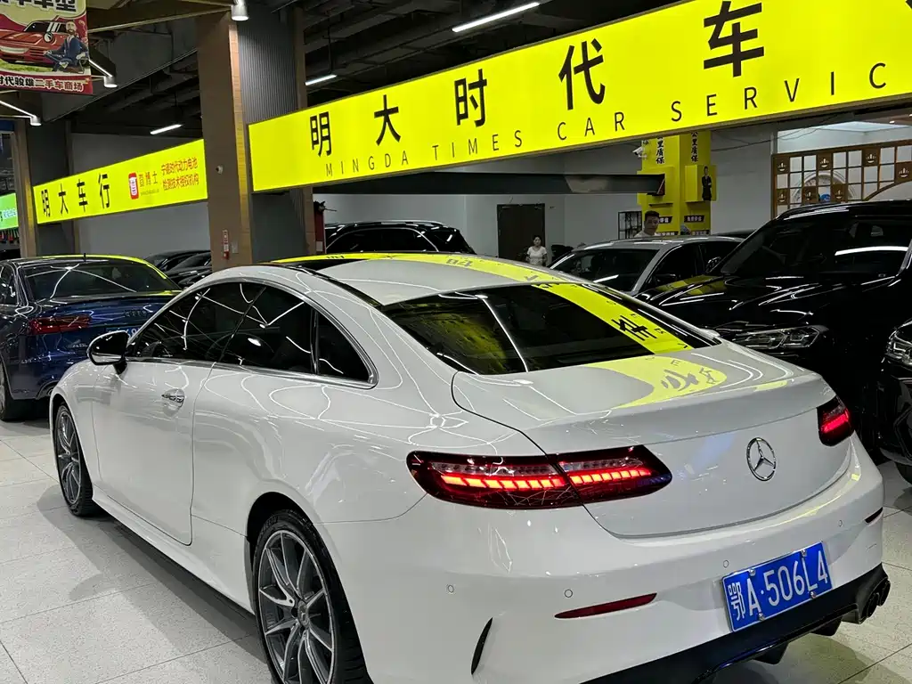 Mercedes-Benz E-Class (Import) — миниатюра 10