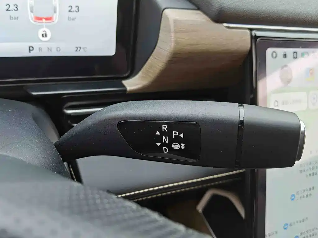 XPeng P5 — миниатюра 10