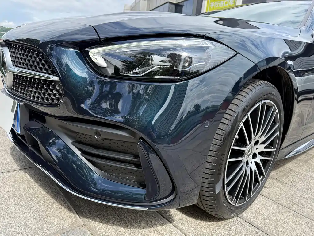 Mercedes-Benz C-Class — миниатюра 13
