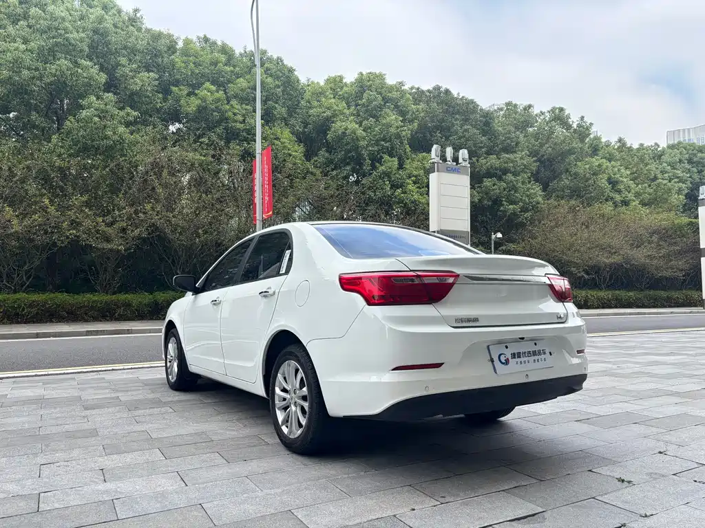 Geely Vision — миниатюра 8