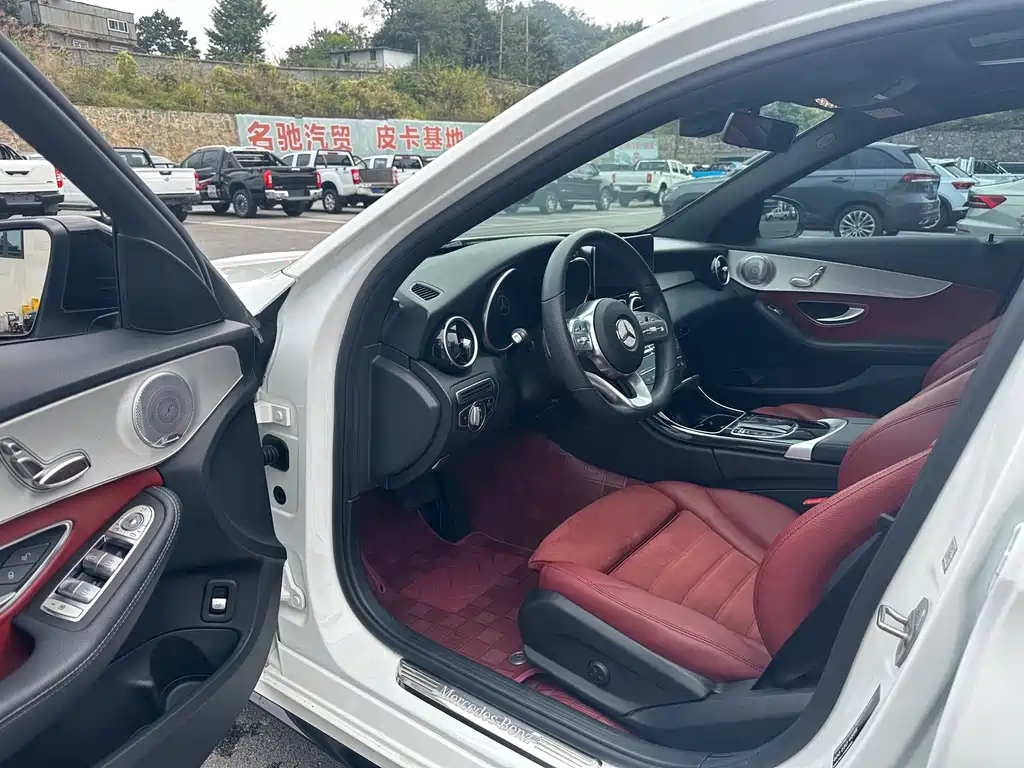 Mercedes-Benz C-Class — миниатюра 4