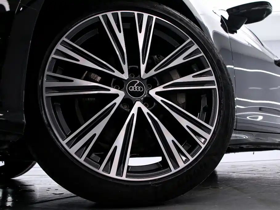 Audi A6L — миниатюра 18