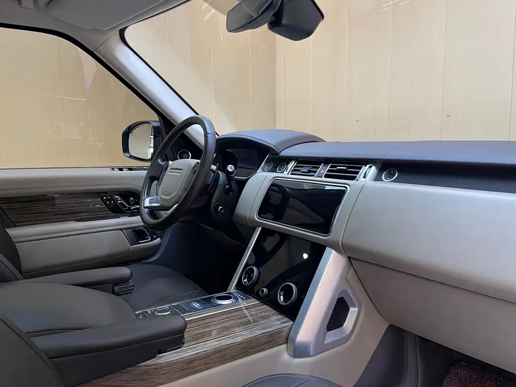 Land Rover Range Rover — миниатюра 12