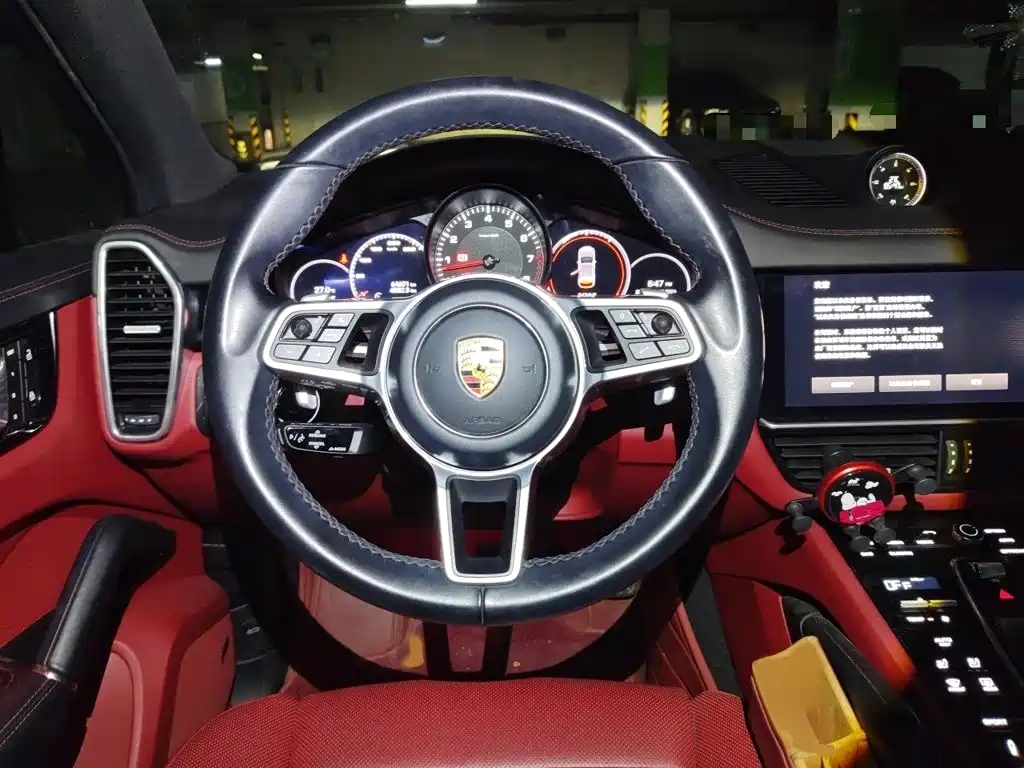 Porsche Cayenne — миниатюра 3