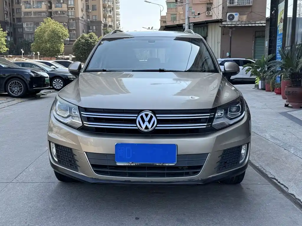Volkswagen Tiguan — миниатюра 2