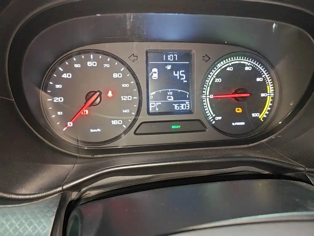 Roewe Clever — миниатюра 12