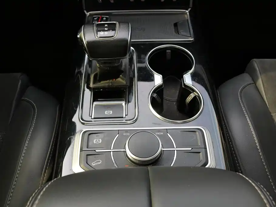 Hongqi Hongqi HS7 — миниатюра 8
