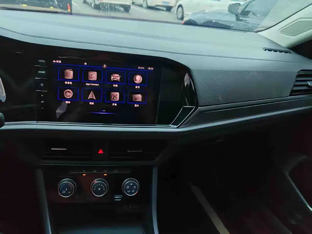 Volkswagen Sagitar 2021 280TSI DSG