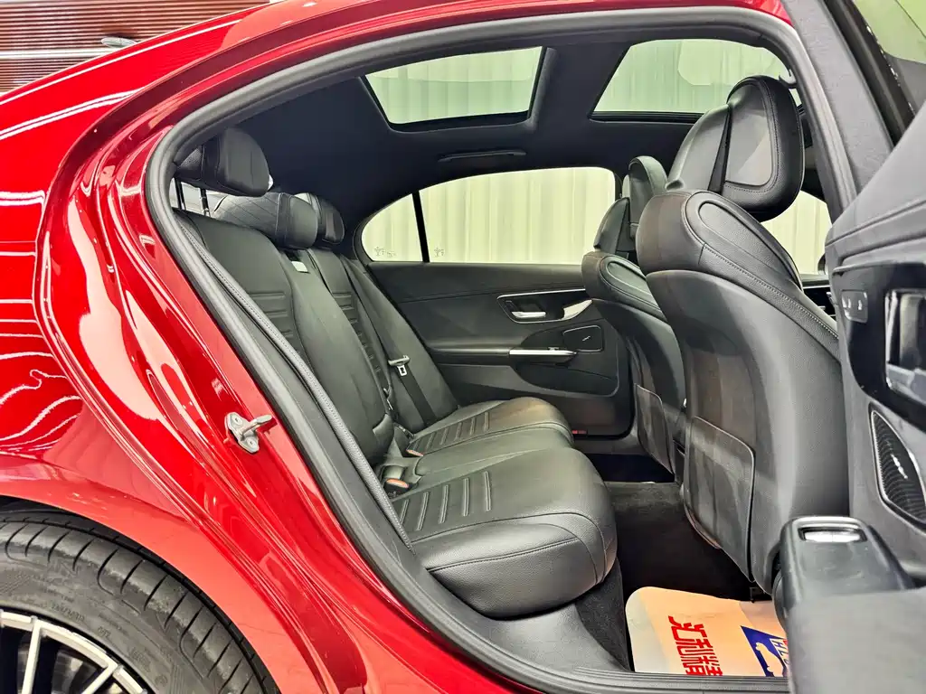 Mercedes-Benz C-Class — миниатюра 18