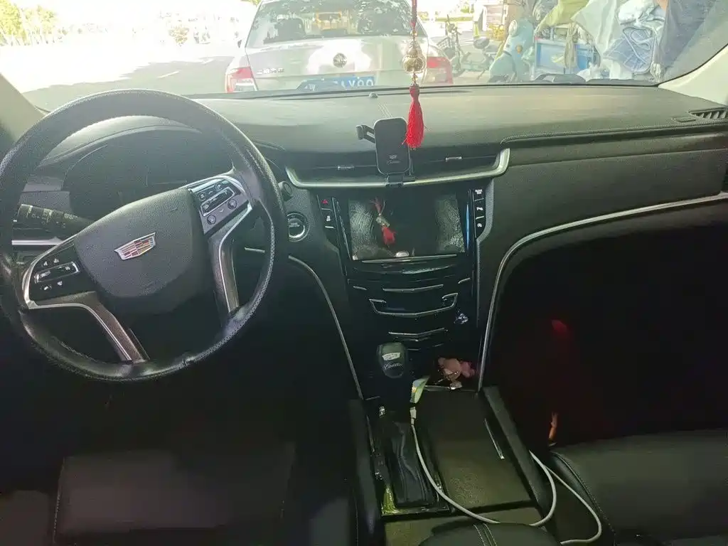 Cadillac XTS — миниатюра 13